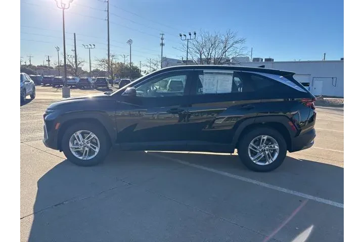 $28499 : Hyundai TUCSON 2025 SE 4dr S image 2