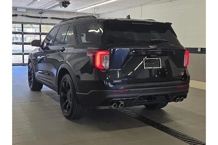 $36499 : Ford Explorer 2021 AWD ST 4d image 4