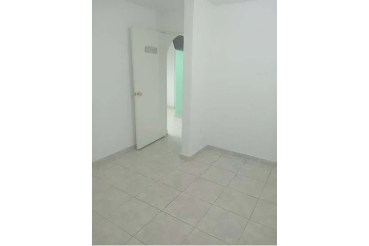 $7000 : CONSULTORIOS EN RENTA image 5