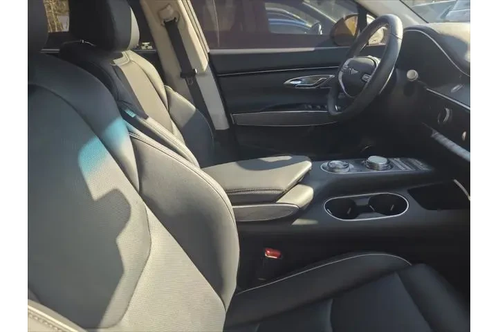 $36991 : Genesis GV70 2023 AWD 2.5T S image 8