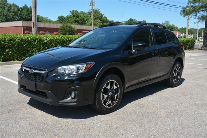 2018 Crosstrek 2.0i Premium image 1