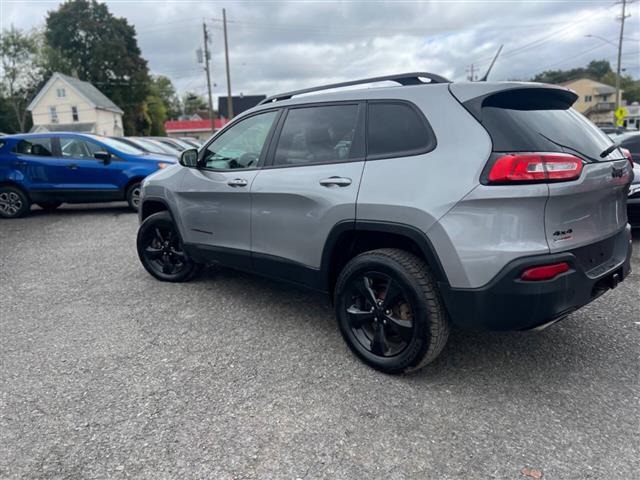 $9990 : 2015 Cherokee image 5