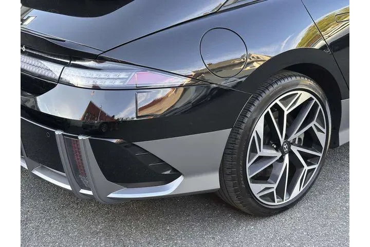 $25455 : Hyundai IONIQ 6 2024 AWD SEL image 10