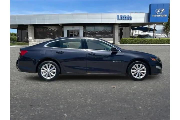 $15999 : Chevrolet Malibu 2023 LT 4dr image 9