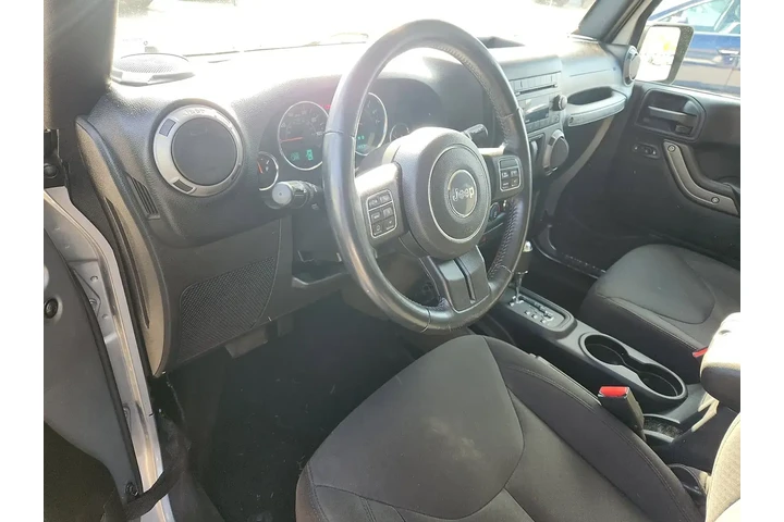 $17995 : Jeep Wrangler 2016 4x4 Sport image 7