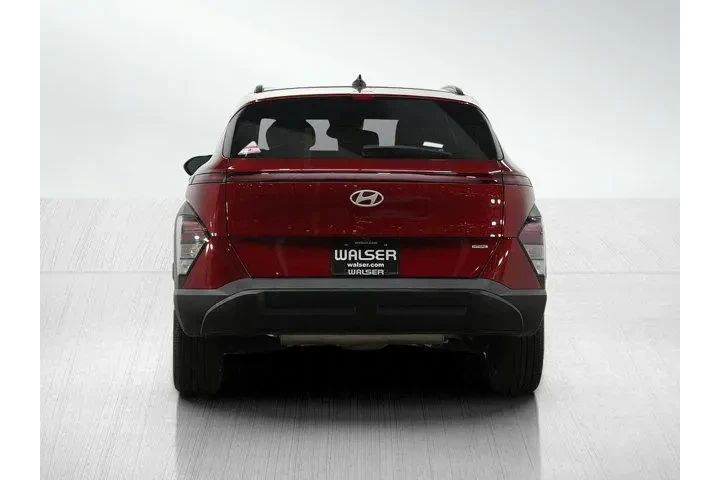 $22998 : Hyundai KONA 2024 AWD SEL 4d image 4