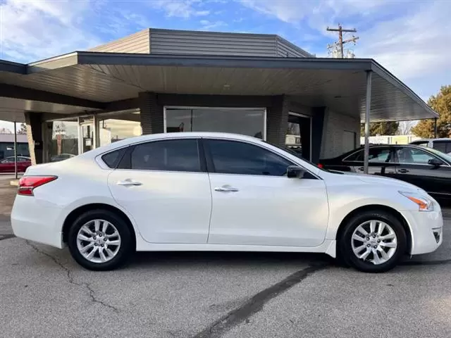 $9700 : 2015 Altima 2.5 S image 8