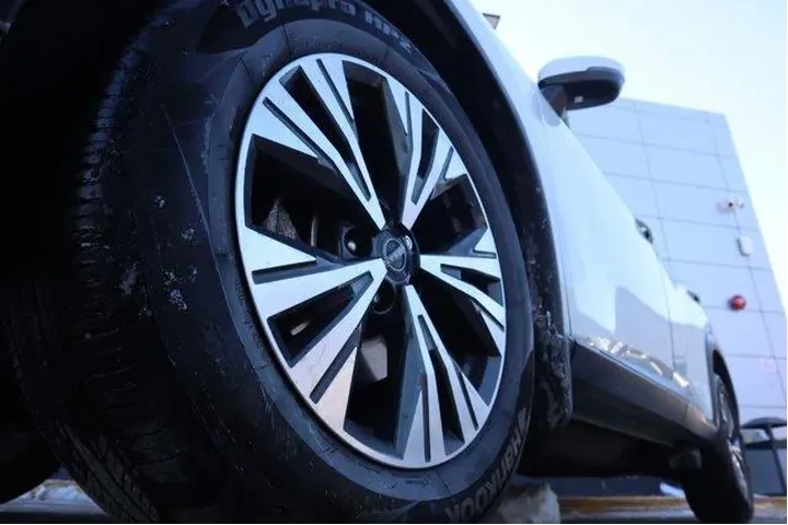 $19730 : Nissan Rogue 2022 AWD SV 4dr image 9