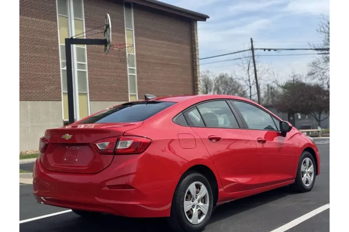 $6999 : 2018 Cruze LS Auto image 6