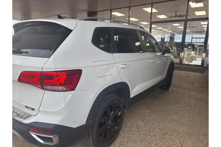 $18778 : Volkswagen Taos 2022 SEL 4dr image 5