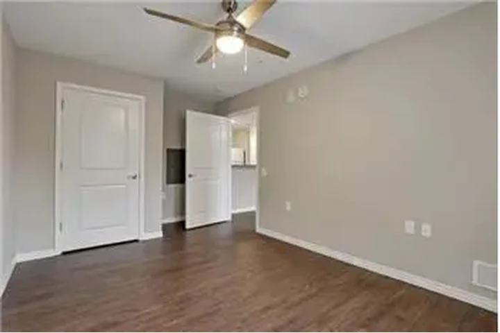 $2098 : Rental property with 2 bedro image 4