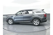 $22500 : Kia Sorento 2022 LX 4dr SUV thumbnail