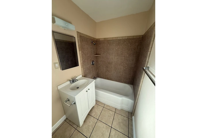 $1695 : APARTAMENTO DE 1 RECAMARA image 7