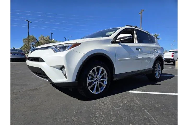 $23991 : Toyota RAV4 2018 Limited 4dr image 2