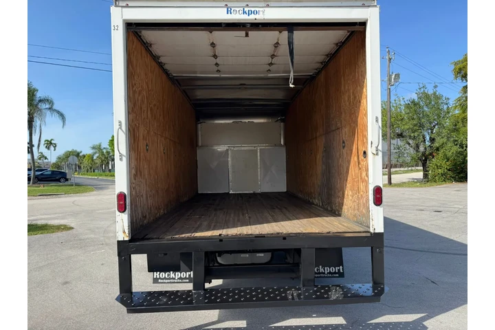 $13900 : 🚚 Ford E-450 Super D. Cutaway image 7
