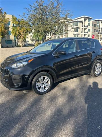 $8995 : 2017 Sportage LX image 3