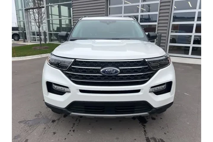 $29866 : Ford Explorer 2023 AWD XLT 4 image 2