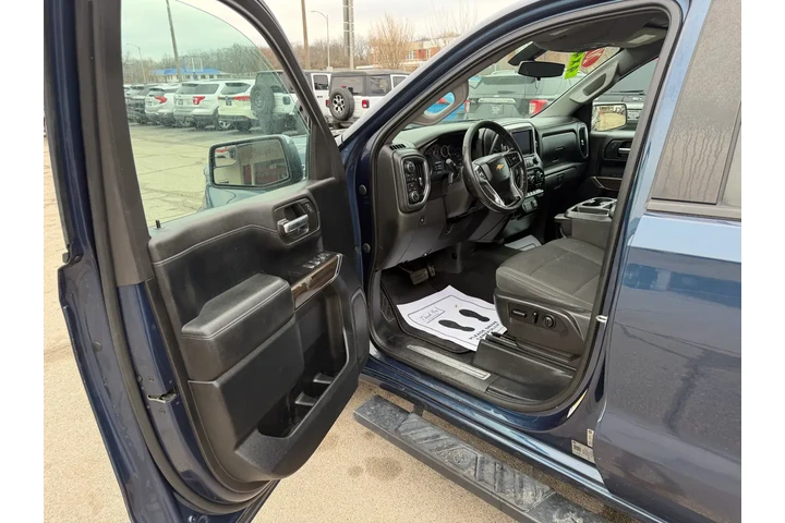 $24980 : 2020 Silverado 1500 4WD Crew image 8