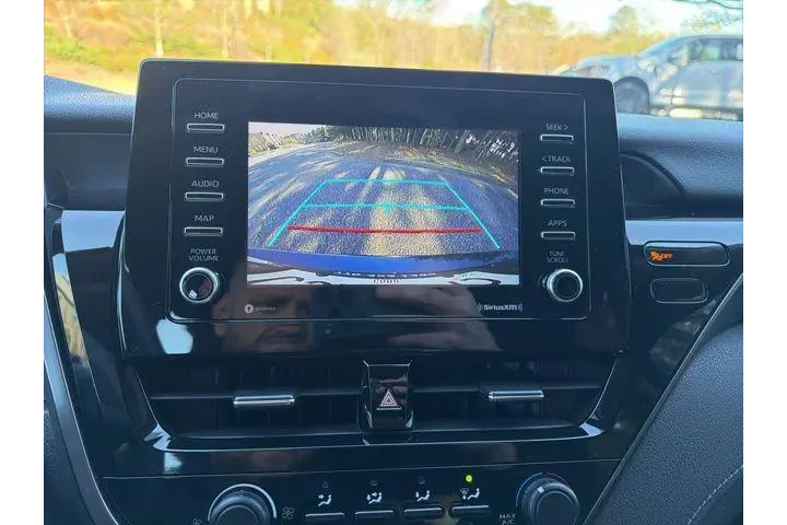 $21039 : Toyota Camry 2021 LE 4dr Sed image 10