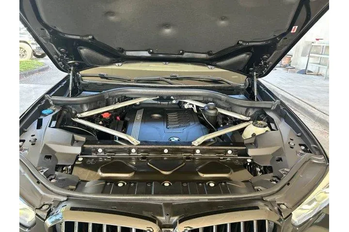 $30210 : BMW X5 2020 sDrive40i 4dr Sp image 9