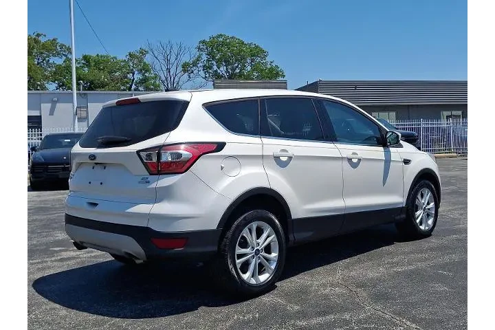 $13045 : Ford Escape 2017 AWD SE 4dr image 6