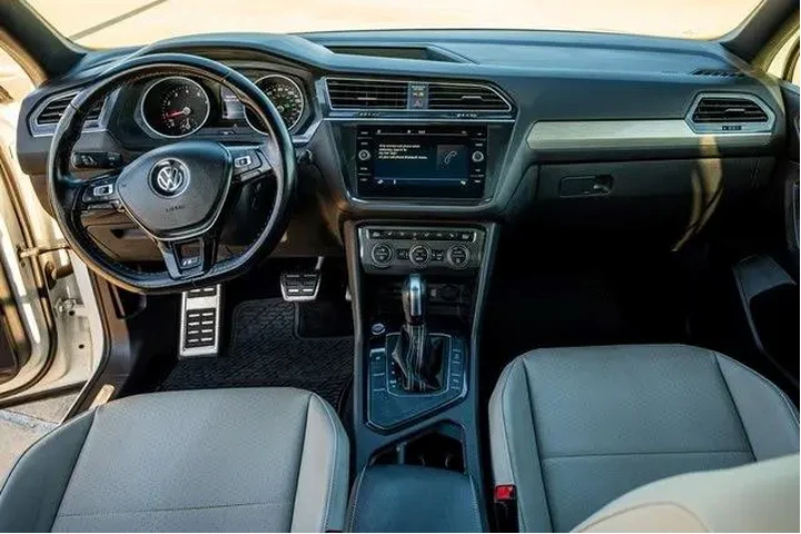 $18731 : Volkswagen Tiguan 2021 SE 4d image 8