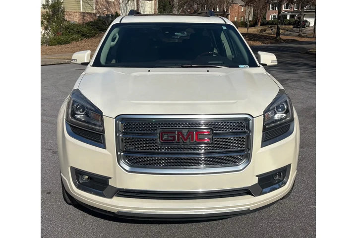 $4900 : 2015 GMC Acadia Denali image 4