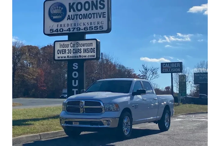 $28205 : Ram 1500 Classic 2019 4x4 Lo image 1