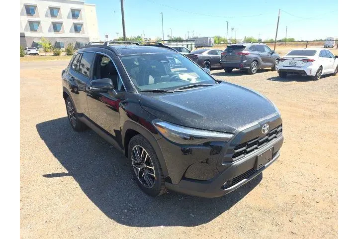 $36900 : Toyota Corolla Cross 2026 XL image 1