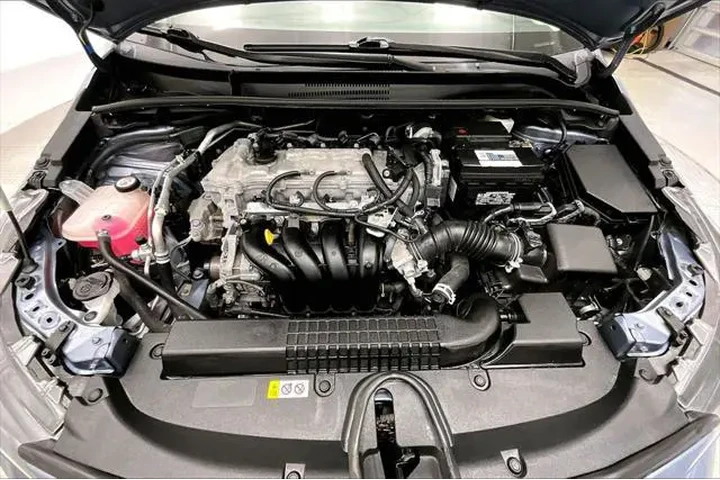 $16238 : Toyota Corolla 2022 LE 4dr S image 9