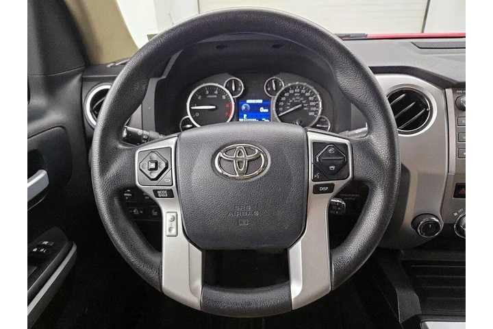 $31998 : Toyota Tundra 2017 4x4 SR5 4 image 10