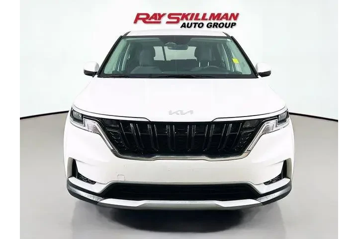 $29988 : Kia Carnival 2023 LX 4dr Min image 2