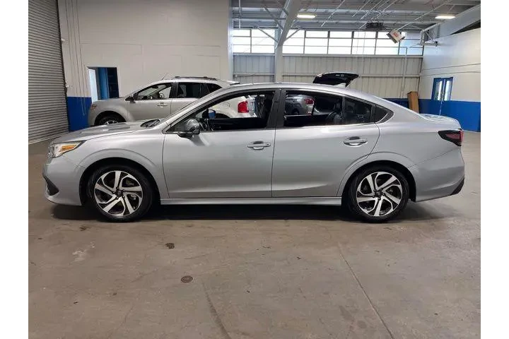 $19560 : Subaru Legacy 2020 AWD Limit image 6