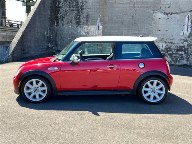 $6988 : 2005 MINI Cooper S image 5