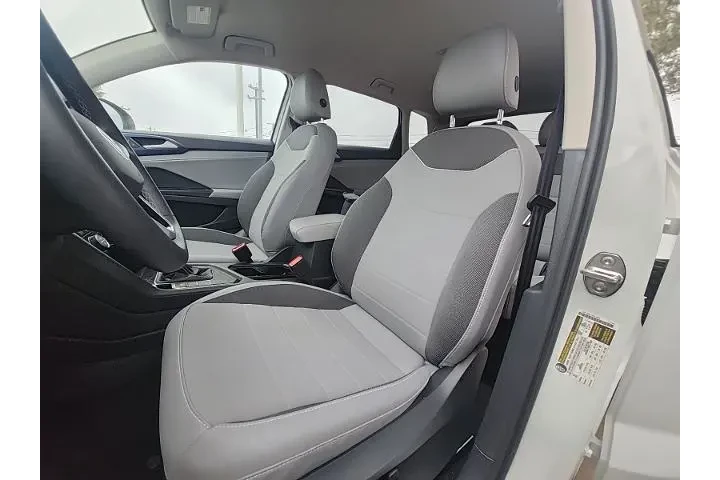 $21695 : Volkswagen Taos 2024 SE 4dr image 7