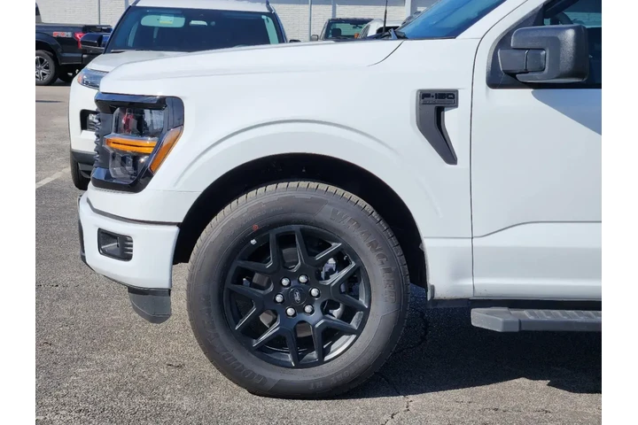 $35859 : Ford F-150 2024 4x2 STX 4dr image 6