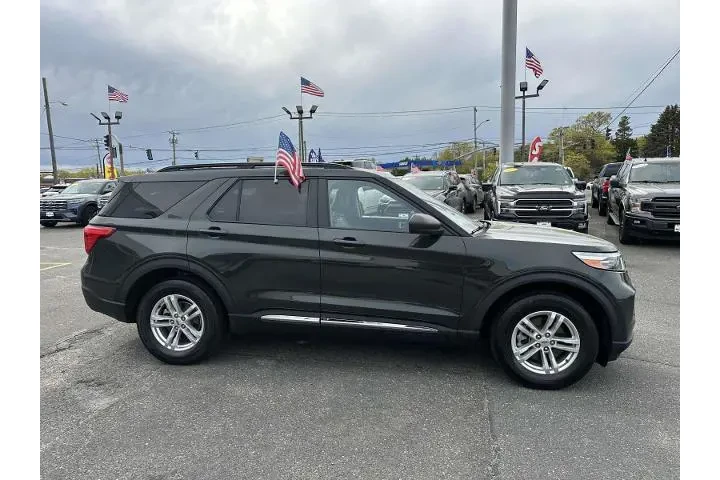 $30450 : Ford Explorer 2023 AWD XLT 4 image 5