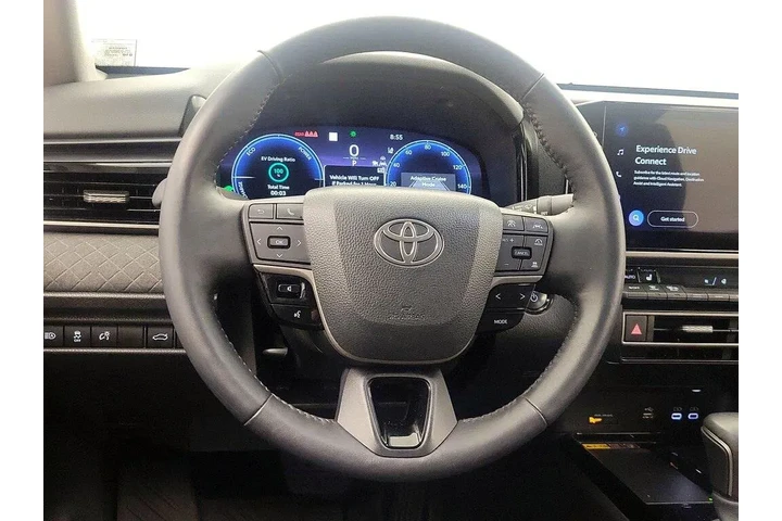 $30998 : Toyota Camry 2025 XLE 4dr Se image 10