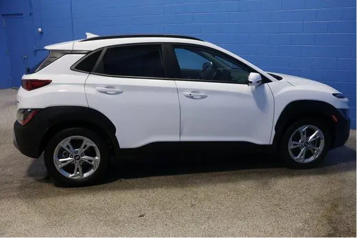 $20500 : Hyundai KONA 2023 AWD SEL 4d image 9