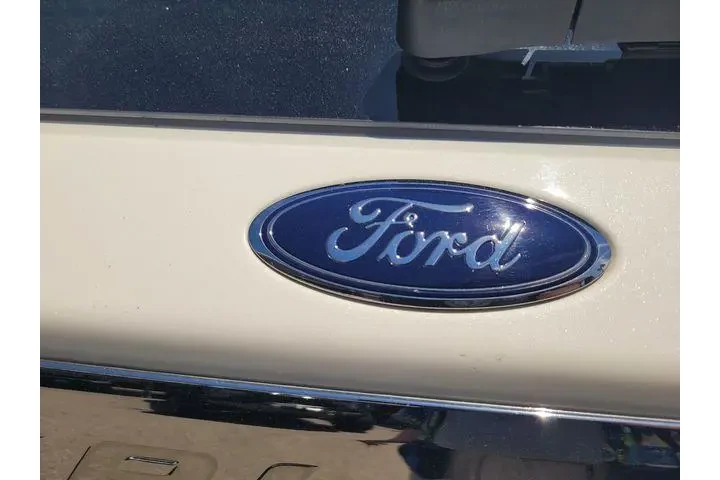 $24235 : Ford Explorer 2020 AWD XLT 4 image 7
