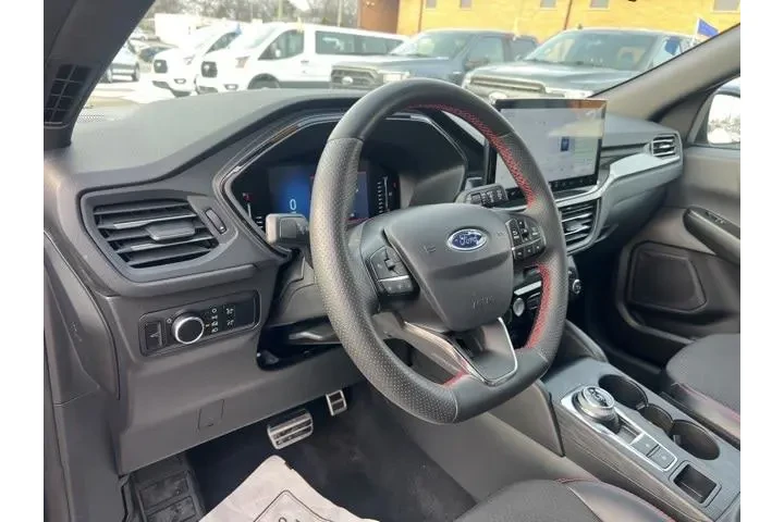 $23950 : Ford Escape 2023 AWD ST-Line image 7