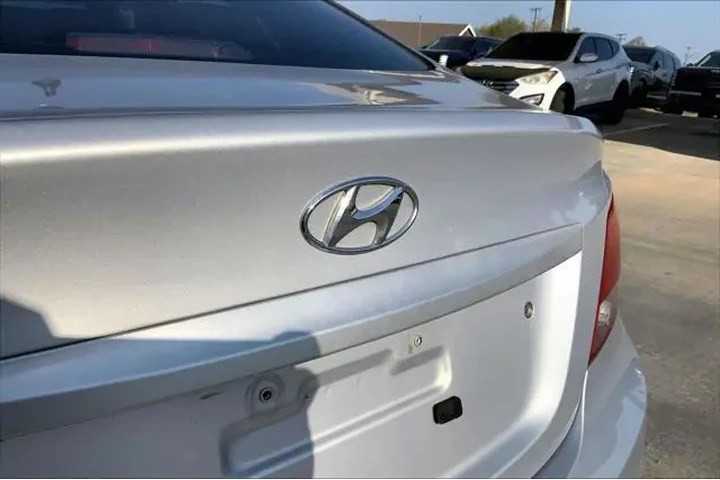 $6985 : Hyundai ACCENT 2017 SE 4dr S image 10