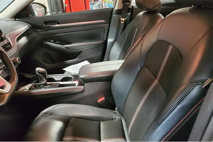 $21495 : Nissan Altima 2024 2.5 SR 4d image 10