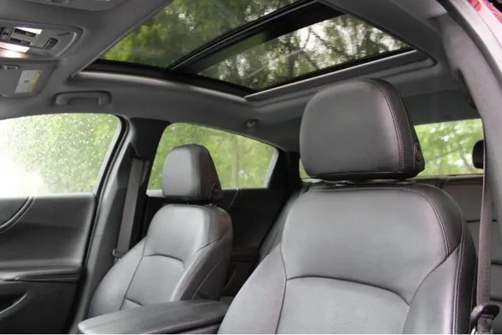2016 Malibu LT image 8