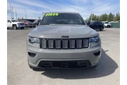$31850 : 2022 Grand Cherokee WK Laredo thumbnail