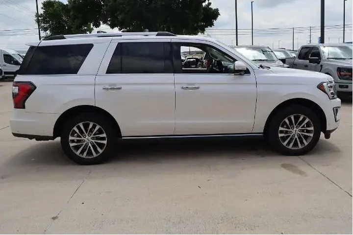 $25413 : Ford Expedition 2018 4x2 Lim image 2
