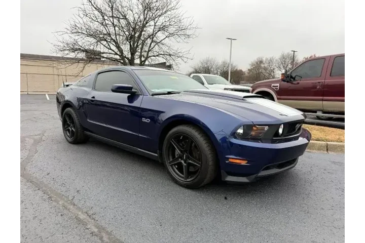 $18242 : Ford Mustang 2011 GT Premium image 2