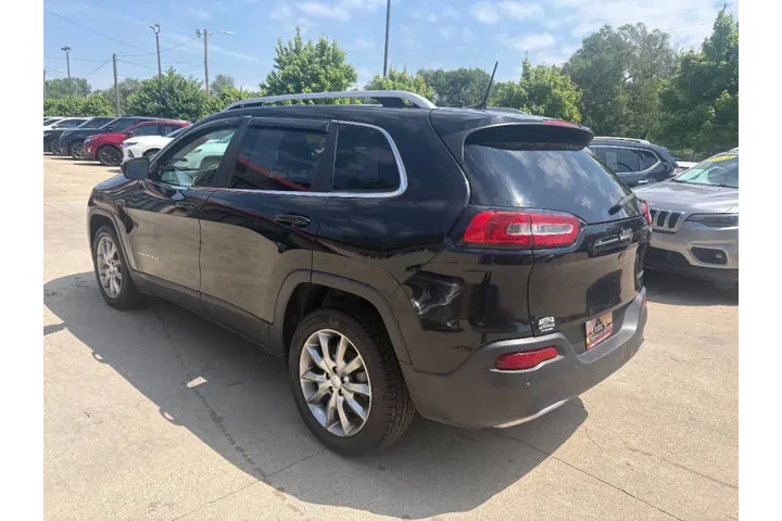 $10950 : 2018 Cherokee Limited image 7