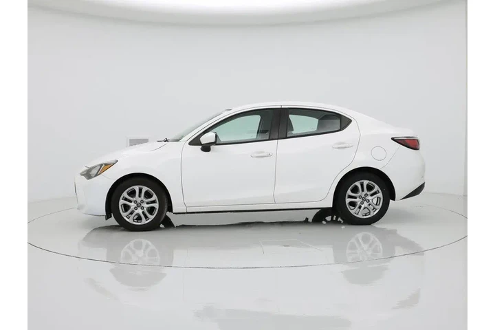 $14998 : Toyota Yaris iA 2017 4dr Sed image 3