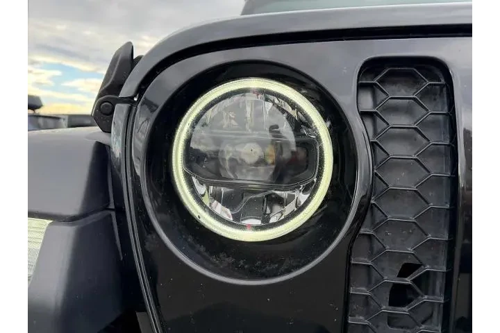 $26000 : Jeep Wrangler 2023 4x4 Willy image 3